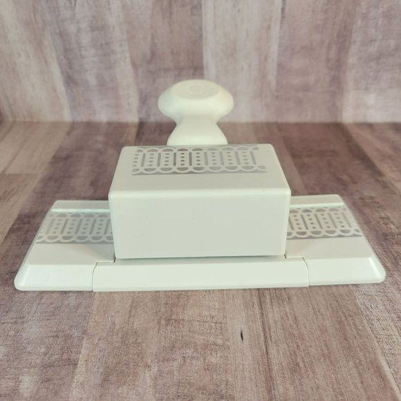 Martha Stewart Paper Punch Border Crafts Scrapbooking Loops Dots Edge - Picture 8 of 10